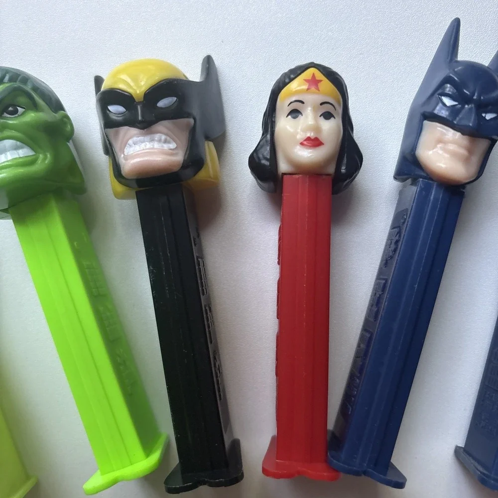 Spider-Man /2 Hulks/ 2 Batman /Wolverine/Wonder Women